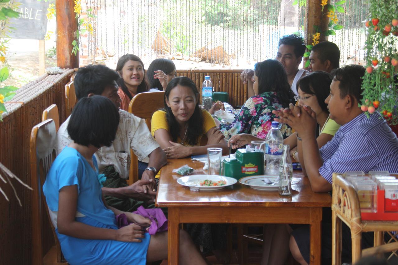 Soe Ko Ko Beach House & Restaurant Ngwesaung Dış mekan fotoğraf