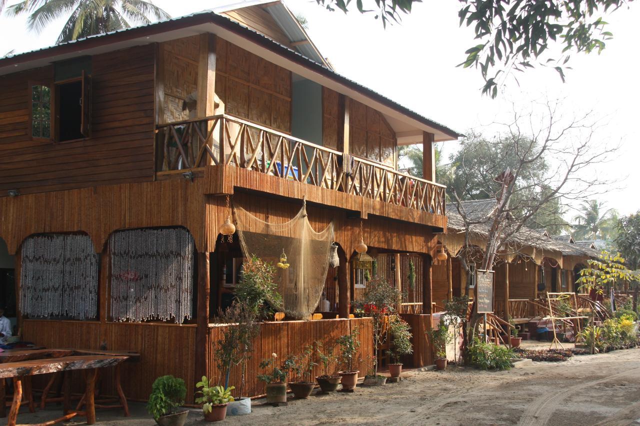 Soe Ko Ko Beach House & Restaurant Ngwesaung Dış mekan fotoğraf
