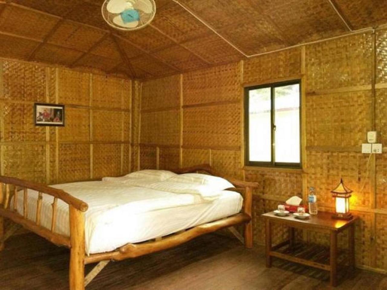 Soe Ko Ko Beach House & Restaurant Ngwesaung Dış mekan fotoğraf